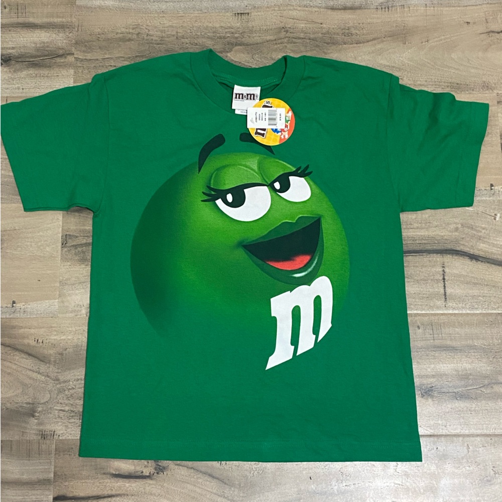 M&m youth size shit size medium
